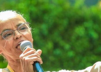 Retirada de invasores de terras indígenas segue em curso, diz Marina Silva