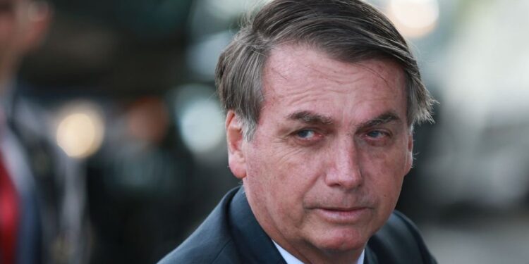 Pequenas doações para o Pix de Bolsonaro levantam suspeitas do Coaf