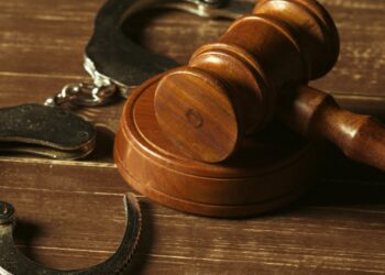 Maioria dos presos por tráfico de drogas é negra, pobre e sem envolvimento com facções criminosas, diz Ipea