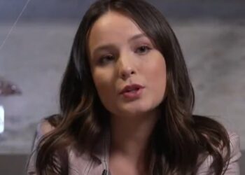 No Fantástico, Larissa Manoela expõe rompimento com os pais: “insuportável ouvir tantas mentiras”