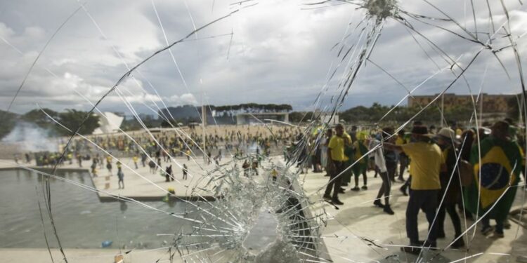PGR diz que Polícia Militar do DF estava “contaminada ideologicamente”
