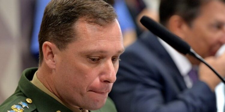 Mauro Cid presta novo depoimento à PF por cerca de dez horas