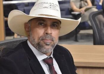 Deputado que assumiu ter financiado acampamentos bolsonaristas é alvo de operação da PF