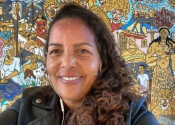 Professora baiana relata importunação sexual em voo: ‘Estava se masturbando ao meu lado’