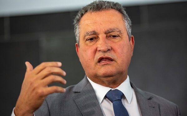 Ministro da Casa Civil admite que ‘dança da cadeira’ na gestão de Lula está próxima