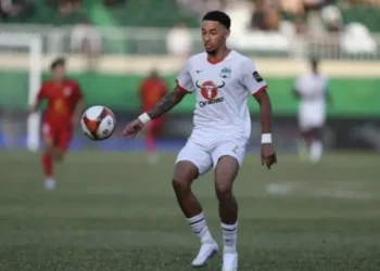 Atacante brasileiro Paollo Madeira morre em acidade de carro no Vietnã