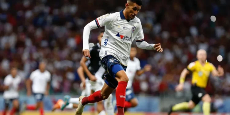 Bahia empresta atacante Everton para time da Série B do Brasileirão