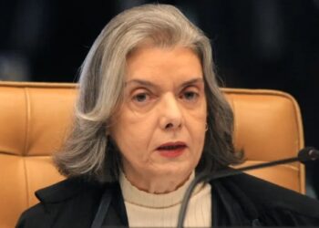 Ministra do STF dá cinco dias para Tarcísio explicar homenagem a expoente da ditadura