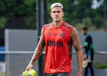 Pedro volta a ser relacionado por Sampaoli para jogo do Flamengo no Brasileiro