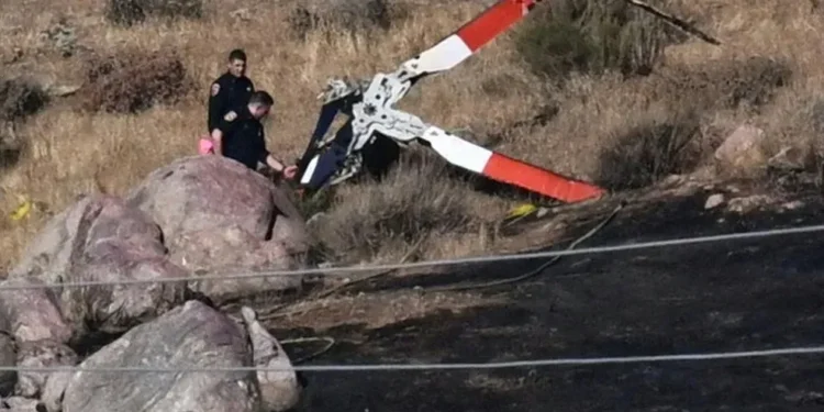 Dois helicópteros de combate a incêndios se chocam nos EUA