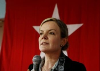 Presidente do PT insinua que apagão pode ter relação com privatização da Eletrobrás