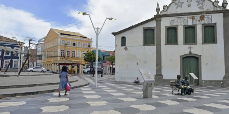 Homem é agredido com garrafa em tentativa de assalto no Rio Vermelho