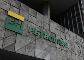 Petrobras chamará 2.710 aprovados em concursos