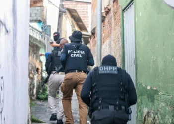 Líder de grupo criminoso é morto em megaoperação da Polícia Civil