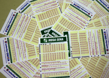 Mega-Sena acumula e pode pagar R$ 30 milhões no sábado (26)