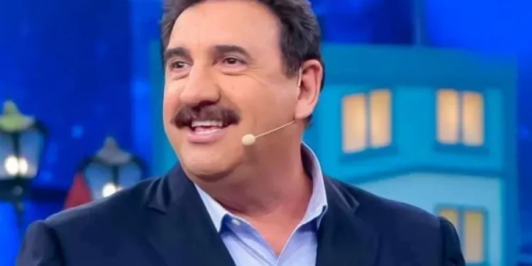 Ratinho revela vontade de pegar em ‘volumão’ de padre famoso