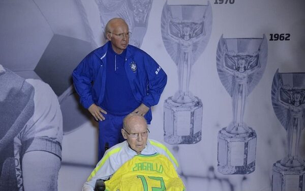 Zagallo está internado em hospital do Rio de Janeiro por infecção urinária