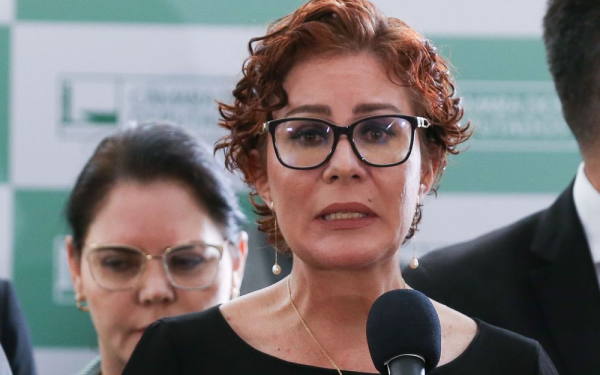 PSB pede cassação de Carla Zambelli por financiar ataque hacker contra sistemas de justiça