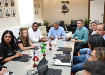 Governador realiza reuniões com órgãos envolvidos na investigação do caso Mãe Bernadete