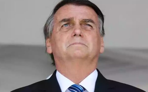 Bolsonaro diz que fez depósito de R$ 913 mil para pagar multas da pandemia