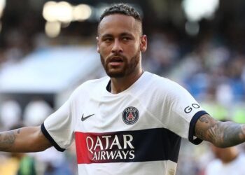 De saída? Neymar é informado que não está nos planos do PSG