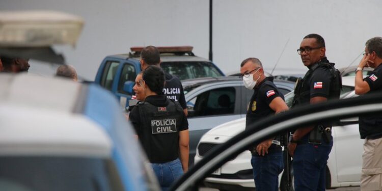 Homicida tira vida de homem por causa de celular e drogas em Feira de Santana