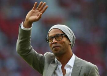 Ronaldinho Gaúcho não comparece à CPI e pode ser conduzido coercitivamente