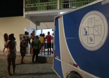 Homem é perseguido e executado dentro de mercadinho; Feira tem 22ª morte em 1 mês