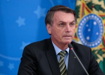 Bolsonaro recebe alta de hospital após passar por procedimentos cirúrgicos em São Paulo