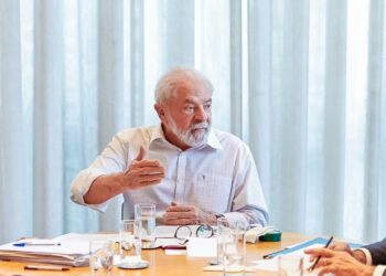 Lula convida Zelensky para reunião em NY; presidente responde que encontro “dependerá de agenda”
