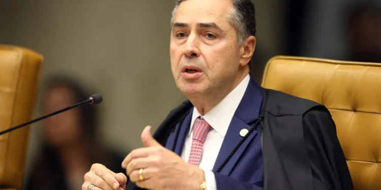 Barroso defende que plataformas digitais remunerem jornalismo