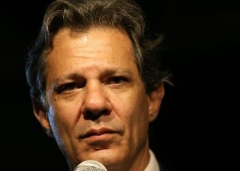 Haddad admite desafio em cumprir meta de déficit zero em 2024
