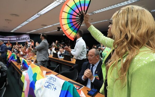 MPF pede arquivamento de projeto que proíbe casamento homoafetivo