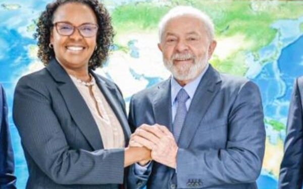 Lula nomeia advogada negra para Comissão de Ética da Presidência