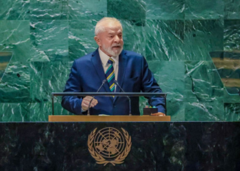 Lula desembarca no Brasil após extensa agenda em Cuba e Nova York