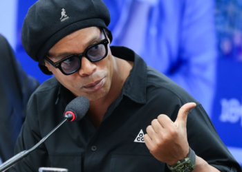 Ronaldinho Gaúcho nega ser dono de empresa de criptomoedas