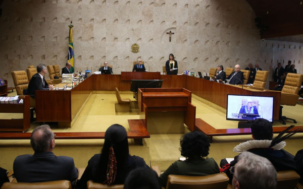 OAB defende no STF julgamento presencial de réus do 8 de Janeiro