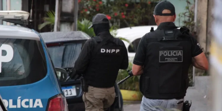 Suspeito por matar homem encontrado em isopor na barra é preso