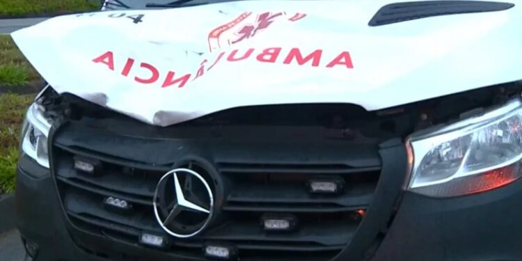 Ambulância do Samu atropela e mata morador de rua