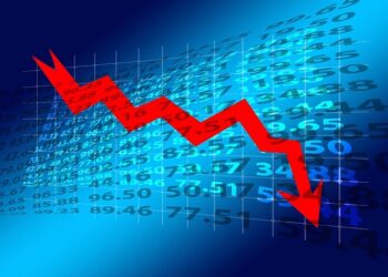 Após 4ª queda seguida da Bolsa, dólar fica estável beirando os R$ 5