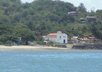 Idosa é encontrada morta em praia de Itaparica; crime é investigado