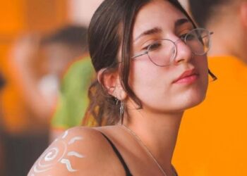 Jovem de 18 anos, filha de brasileira, é confirmada entre os reféns do grupo Hamas