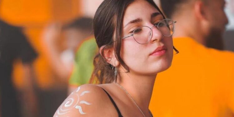 Jovem de 18 anos, filha de brasileira, é confirmada entre os reféns do grupo Hamas