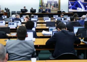 CCJ aprova projeto que iguala direito a herança entre irmãos e meios-irmãos