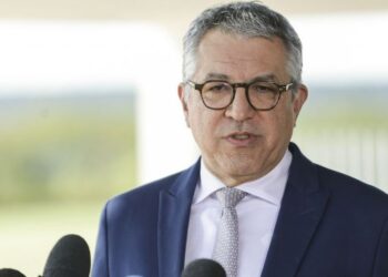 Padilha nega que exista desalinhamento entre Haddad e Lula