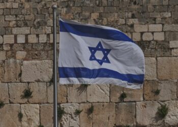 Rebeldes do Iêmen assumem autoria de ataque com mísseis balísticos contra Israel