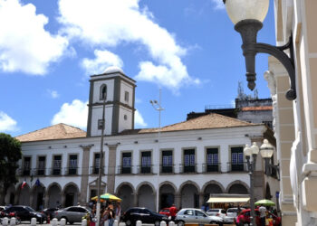 Salvador: Assessora de vereador presa em megaoperação é suspeita de envolvimento com tráfico, diz SSP