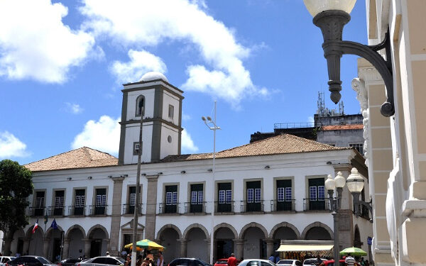 Salvador: Assessora de vereador presa em megaoperação é suspeita de envolvimento com tráfico, diz SSP