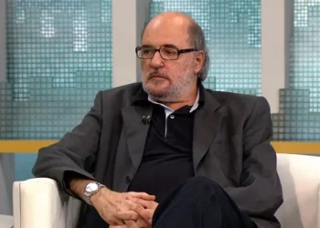 Ex-diretor do Fantástico, jornalista Carlos Amorim morre aos 71 anos