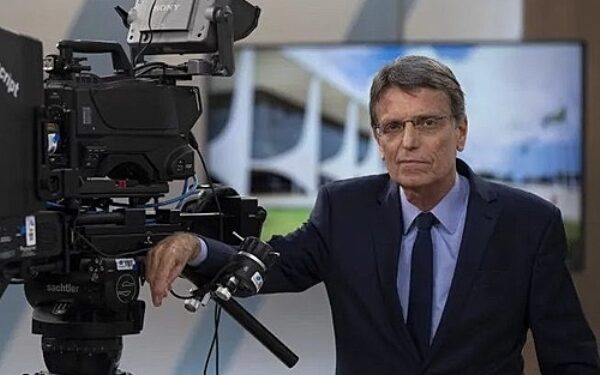 Secom desconfia que presidente da EBC ‘cavou demissão’, diz coluna